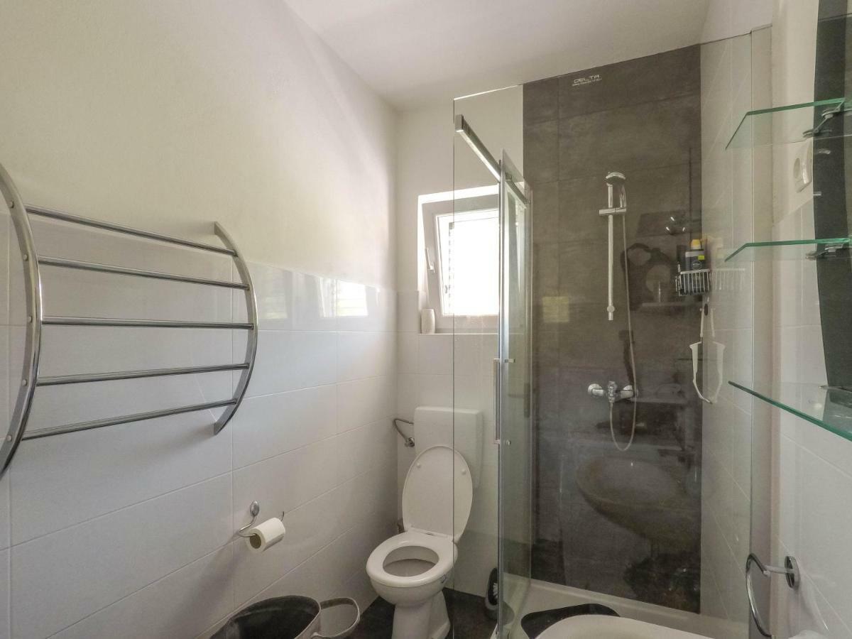 Apartment Marinsko Veli Iž Dış mekan fotoğraf